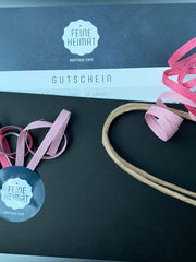 Bild in Galeriebetrachter laden, Die feine heimat - Geschenkgutschein
